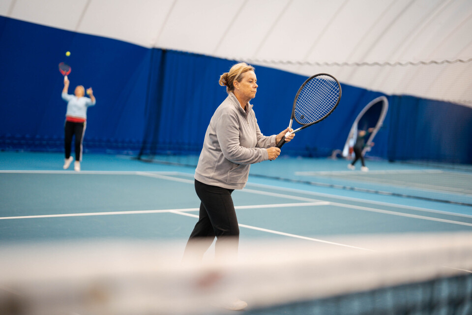 21 11 HIT IT Indoortennis 10